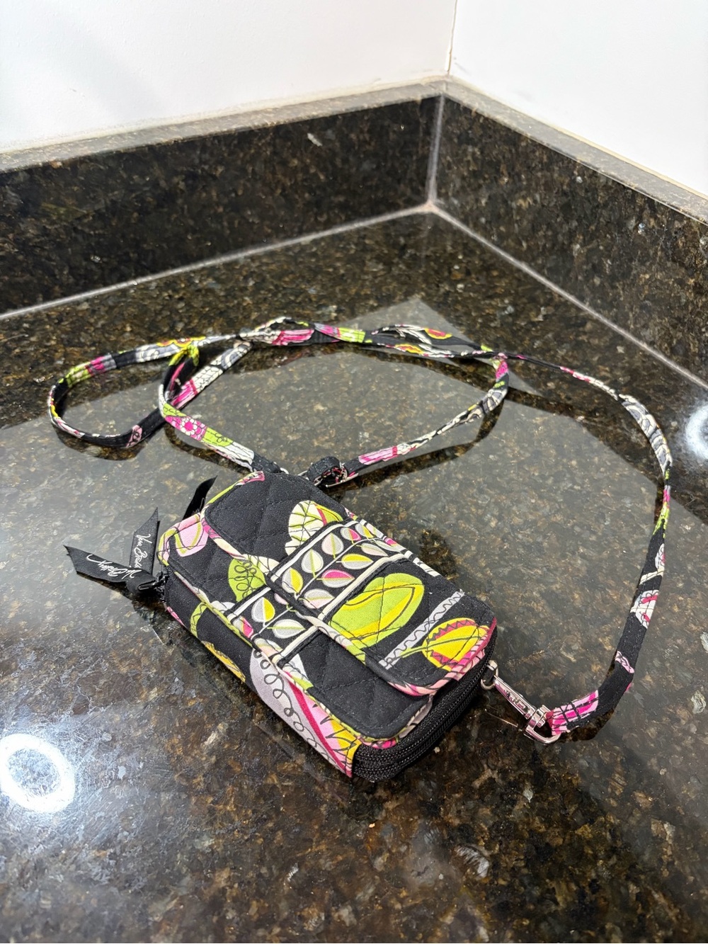 VERA BRADLEY Quilted Compact Crossbody Wallet in Retired Moon Blooms